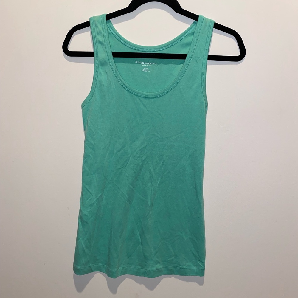 Liz Lange maternity tank top